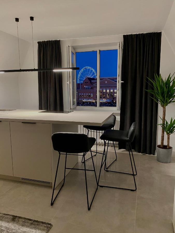 Apartament West - Targ Rybny Apartman Gdańsk Kültér fotó